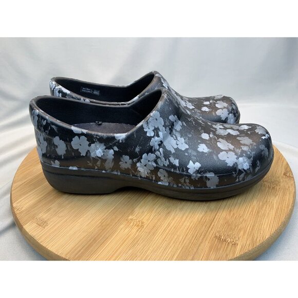 CROCS Shoes - Crocs Clog 7 Neria Pro II Women’s Dual Comfort Floral Slip Resistant